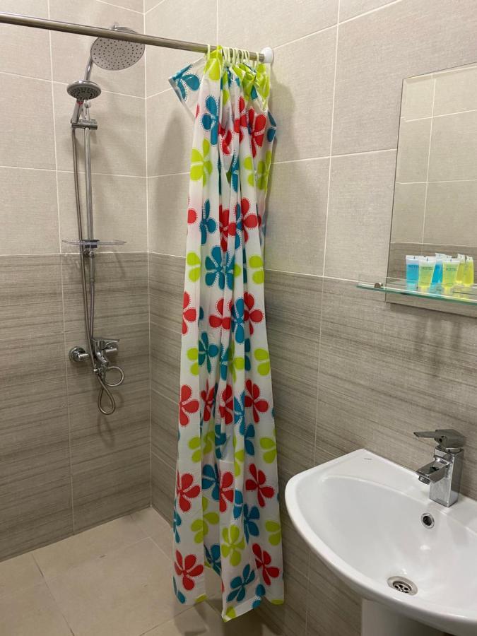 Hotel Sharl Ninotsminda Kültér fotó
