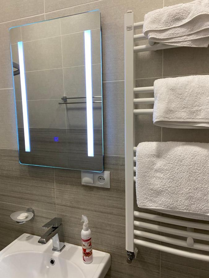 Hotel Sharl Ninotsminda Kültér fotó
