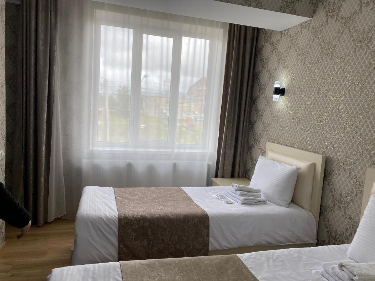 Hotel Sharl Ninotsminda Kültér fotó