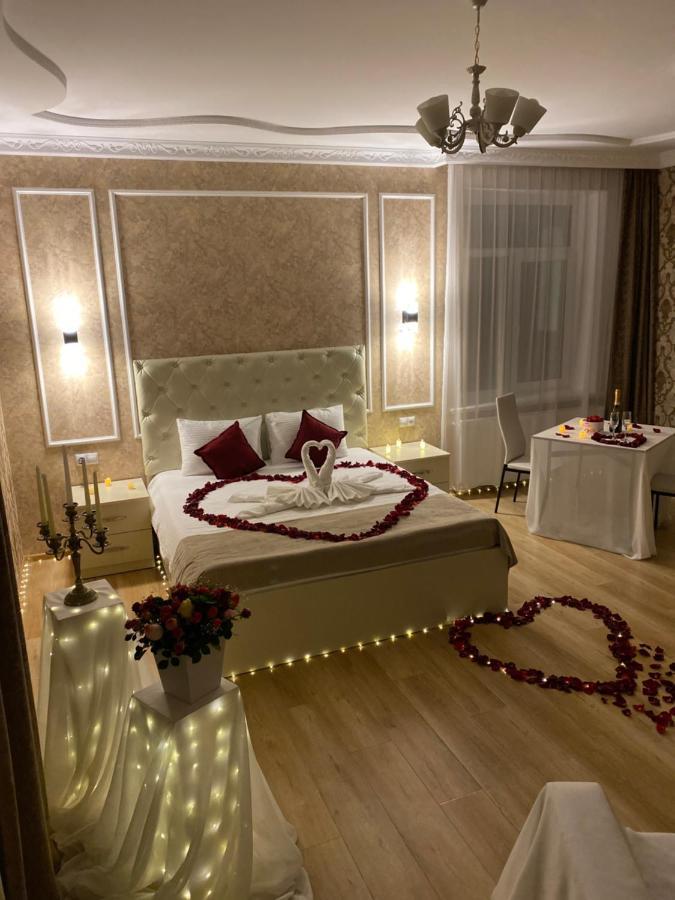 Hotel Sharl Ninotsminda Kültér fotó