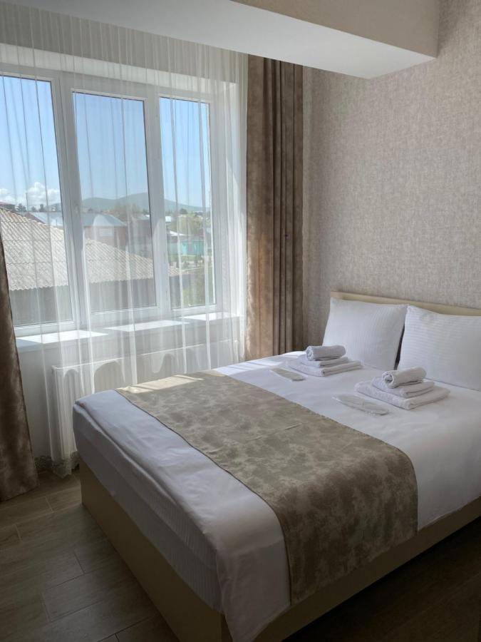 Hotel Sharl Ninotsminda Kültér fotó