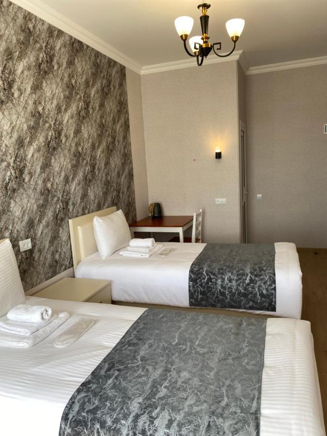 Hotel Sharl Ninotsminda Kültér fotó
