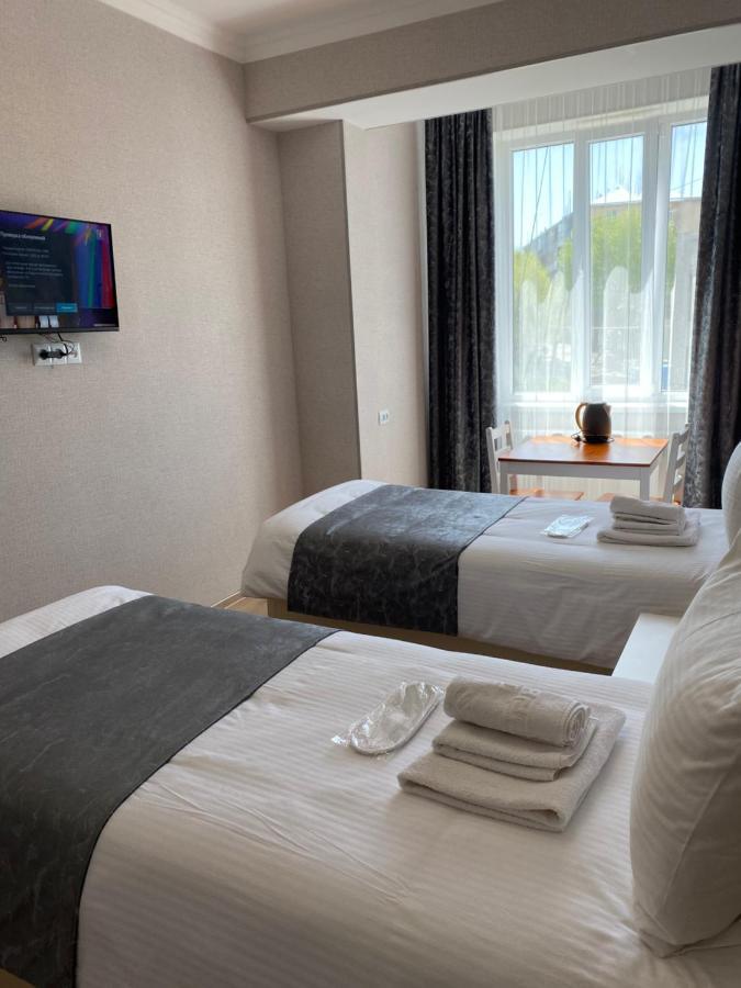 Hotel Sharl Ninotsminda Kültér fotó